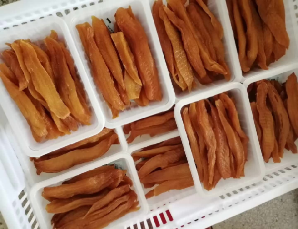 Batata cocida al vapor tradicionalmente al revés